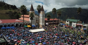 Miles de peregrinos acuden cada año a San Antonio de Fosca con fe y devoción.